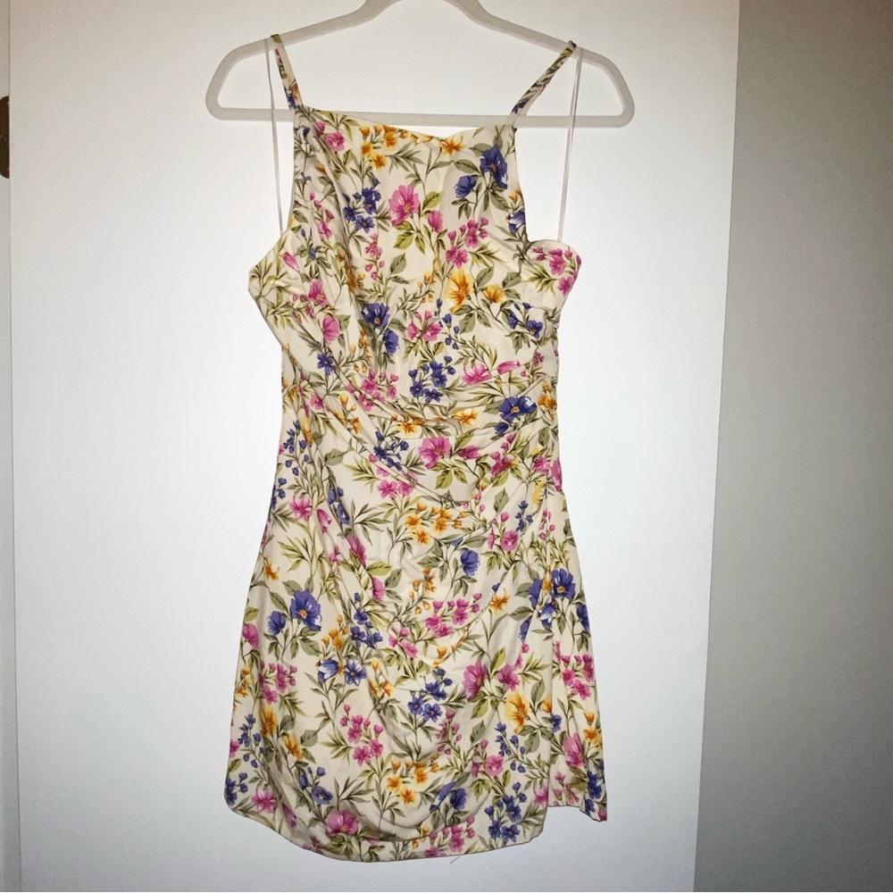 Floral mini dress with cross back!